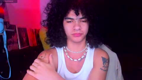 Snapshot of sweet_vond chatting on March 2025 02:59:02 AM Steven independent model online show from March 2025 02:59:02 AM