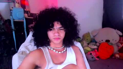 Snapshot of sweet_vond chatting on March 2025 01:29:01 PM Steven independent model online show from March 2025 01:29:01 PM
