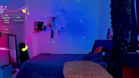 Snapshot of sweet_vond chatting on October 2025 06:09:02 PM Steven independent model online show from October 2025 06:09:02 PM