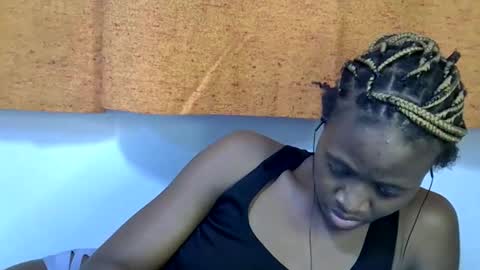 sweet_zarah online show from February 2026 05:44:02 PM