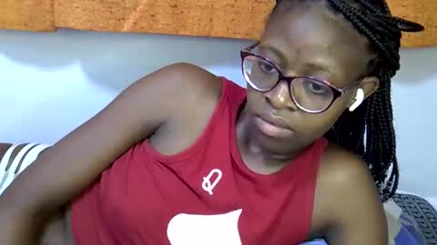 sweet_zarah online show from March 2026 02:04:02 AM