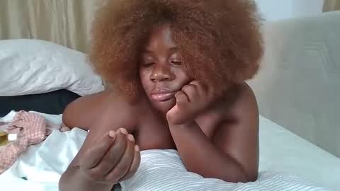 Snapshot of sweetafricangal chatting on February 2026 11:54:01 PM NASHA online show from February 2026 11:54:01 PM