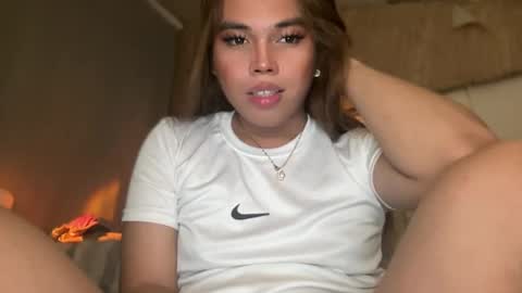 Snapshot of sweetalexa19 chatting on December 2024 06:10:02 AM alexa your one and only queen online show from December 2024 06:10:02 AM