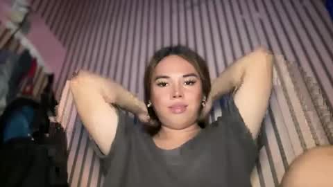 Snapshot of sweetalexa19 chatting on October 2025 04:02:01 AM alexa your one and only queen online show from October 2025 04:02:01 AM