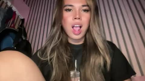 Snapshot of sweetalexa19 chatting on October 2025 02:26:02 AM alexa your one and only queen online show from October 2025 02:26:02 AM