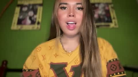 Snapshot of sweetalexa19 chatting on October 2025 10:00:01 PM alexa your one and only queen online show from October 2025 10:00:01 PM