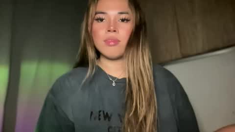 Snapshot of sweetalexa19 chatting on November 2025 06:40:01 PM alexa your one and only queen online show from November 2025 06:40:01 PM