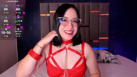 Annie online show from November 2025 05:00:02 AM