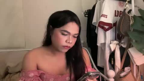 Leith Madrigal online show from February 2026 02:17:02 PM