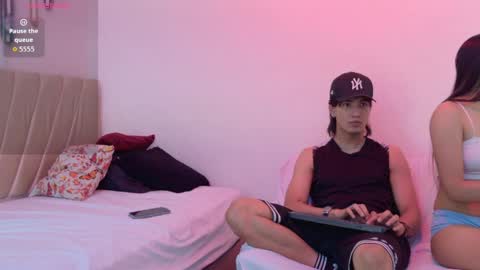 Snapshot of sweetauracouple chatting on June 2026 12:44:02 PM sweetauracouple online show from June 2026 12:44:02 PM