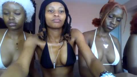 Snapshot of sweetbaby_30 chatting on July 2026 04:17:02 AM Sweetbaby 30 online show from July 2026 04:17:02 AM
