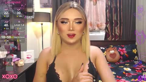 Snapshot of sweetbella118 chatting on December 2024 08:41:01 AM bella online show from December 2024 08:41:01 AM