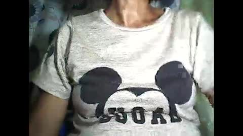 Snapshot of sweetbella24 chatting on October 2025 01:46:02 PM im anne online show from October 2025 01:46:02 PM