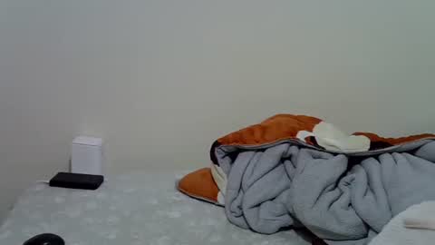 sweetbooty05 online show from April 2026 06:38:01 PM