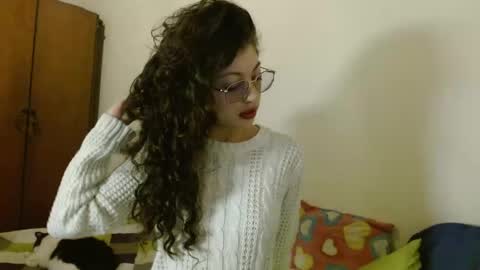 sweetcalm_ online show from June 2026 04:03:02 AM