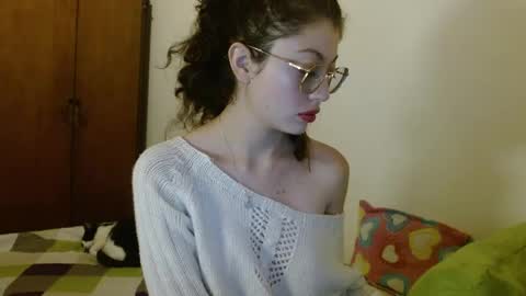 Snapshot of sweetcalm_ chatting on June 2026 03:33:01 AM sweetcalm_ online show from June 2026 03:33:01 AM