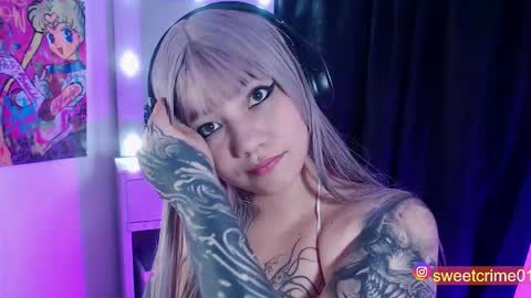 Snapshot of sweetcrime chatting on October 2025 04:33:01 AM       Independent model online show from October 2025 04:33:01 AM