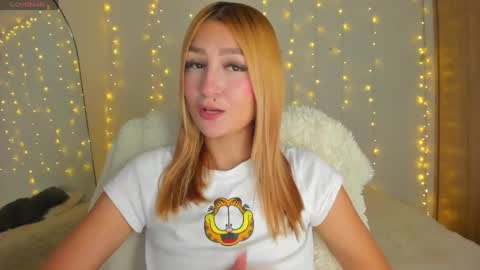Snapshot of sweetdestiny_ chatting on May 2026 05:13:02 AM natalia online show from May 2026 05:13:02 AM