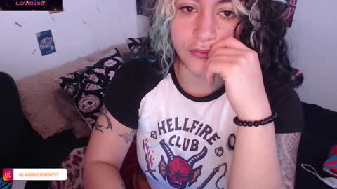 Abril online show from November 2025 01:54:01 PM