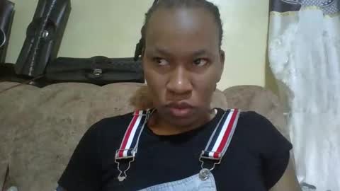 sweetdiva2012 online show from November 2025 04:45:02 AM