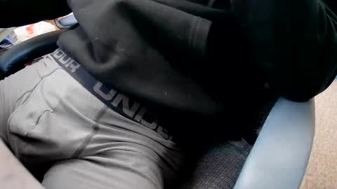 Stick around its a grower online show from April 2026 04:18:01 PM