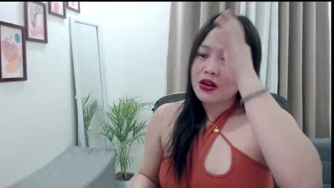 Snapshot of sweetestsmile_ chatting on February 2025 02:10:02 PM Khaye online show from February 2025 02:10:02 PM