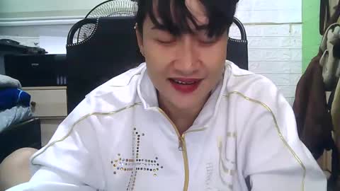 Jean online show from December 2024 04:27:02 PM