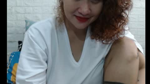 Jean online show from October 2025 02:03:02 AM