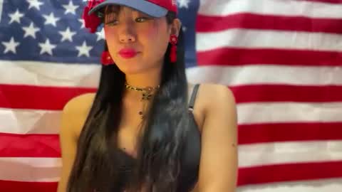 sweetgirllucy24xx online show from March 2026 06:51:01 AM