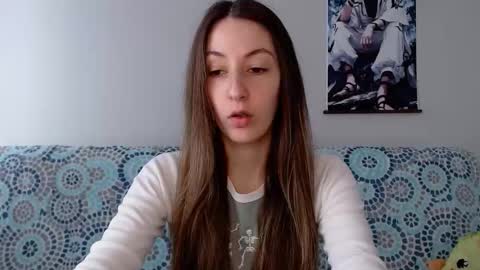 Emma  online show from September 2025 08:39:02 AM