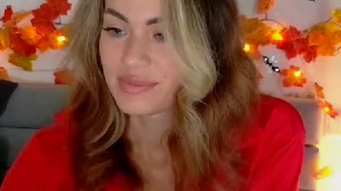 Snapshot of sweetiedarlingxoxox chatting on October 2025 11:25:01 AM Daddy Babby Girl online show from October 2025 11:25:01 AM