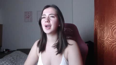 Snapshot of sweetiekendl chatting on January 2025 08:33:01 PM Kendl online show from January 2025 08:33:01 PM