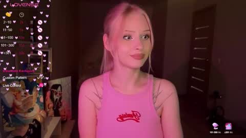 sweetie Lisa3 online show from September 2025 04:41:01 PM