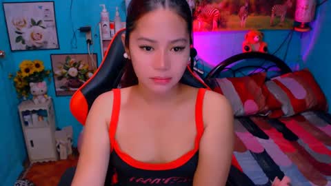 Snapshot of sweetienicole chatting on December 2024 01:03:01 AM Nicole online show from December 2024 01:03:01 AM