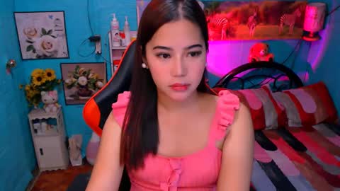 Snapshot of sweetienicole chatting on December 2024 02:46:01 AM Nicole online show from December 2024 02:46:01 AM