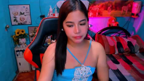Snapshot of sweetienicole chatting on December 2024 07:07:02 PM Nicole online show from December 2024 07:07:02 PM