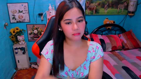 Snapshot of sweetienicole chatting on January 2025 06:40:01 PM Nicole online show from January 2025 06:40:01 PM
