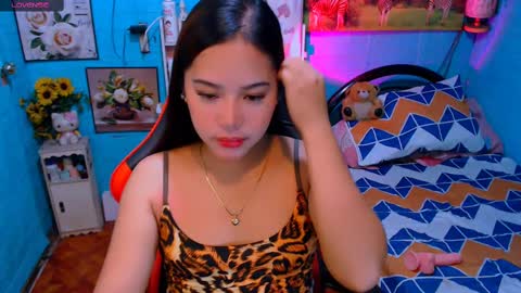 Snapshot of sweetienicole chatting on March 2025 09:36:02 PM Nicole online show from March 2025 09:36:02 PM