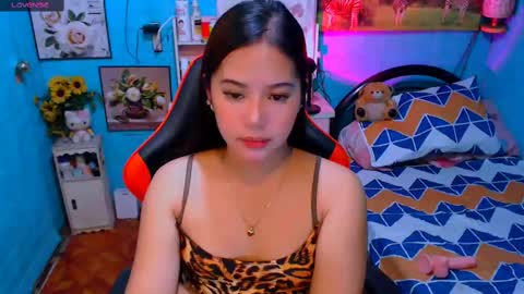 Snapshot of sweetienicole chatting on March 2025 12:40:02 AM Nicole online show from March 2025 12:40:02 AM