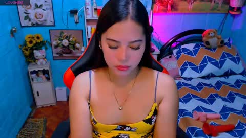 Snapshot of sweetienicole chatting on March 2025 04:19:01 AM Nicole online show from March 2025 04:19:01 AM