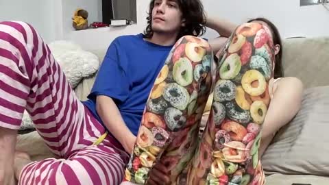 Snapshot of sweetieskitties chatting on December 2024 05:55:01 PM SweetiesKitties online show from December 2024 05:55:01 PM