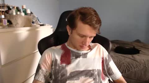 Snapshot of sweetietwin chatting on March 2026 08:32:02 AM CAT online show from March 2026 08:32:02 AM