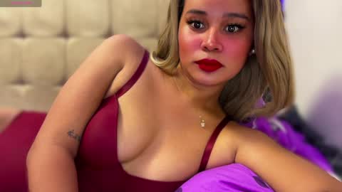 Snapshot of sweetjhessa69 chatting on May 2026 04:43:01 AM sweetjhessa69 online show from May 2026 04:43:01 AM