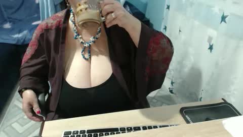 Snapshot of sweetladyrebeka chatting on February 2026 03:49:02 PM Rebeka online show from February 2026 03:49:02 PM