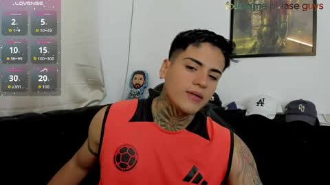 SWEETLATINBOY  online show from April 2026 11:33:01 AM