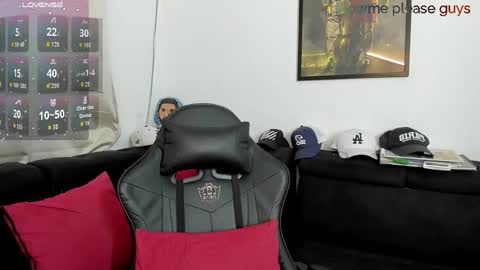 SWEETLATINBOY  online show from April 2026 10:43:01 AM