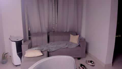 Snapshot of sweetlian_04 chatting on February 2025 07:34:02 AM Lian online show from February 2025 07:34:02 AM