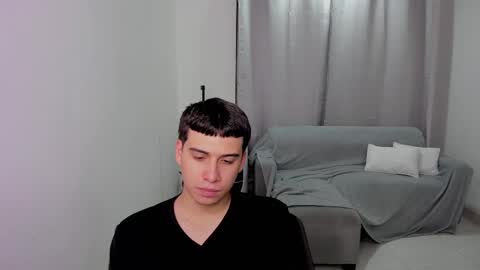 Snapshot of sweetlian_04 chatting on February 2025 02:14:01 AM Lian online show from February 2025 02:14:01 AM