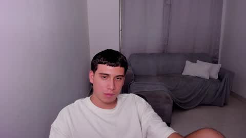 Snapshot of sweetlian_04 chatting on February 2025 08:53:02 AM Lian online show from February 2025 08:53:02 AM