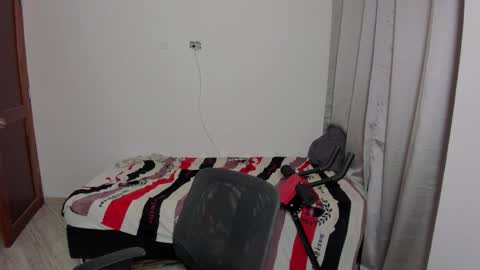 Snapshot of sweetlian_04 chatting on October 2025 02:41:02 AM Lian online show from October 2025 02:41:02 AM